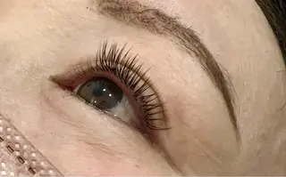 マツエク・マツパ 舟橋 瑞稀のヘアスタイル