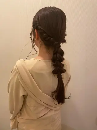 ヘアアレンジ 秋元 佳乃のヘアスタイル