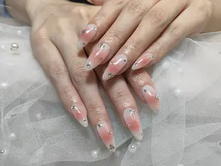 ネイル モニカ アキイのネイルデザイン