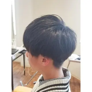 ショート メンズ ブリーチ、デザイン  カラー福士直矢のヘアスタイル