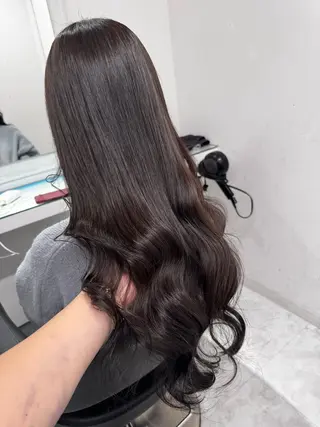 カラー 透け上品ハイトーン 職人ゆうと🤍のヘアスタイル