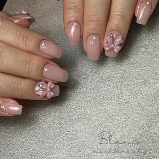 ネイル Blanc ブランのネイルデザイン