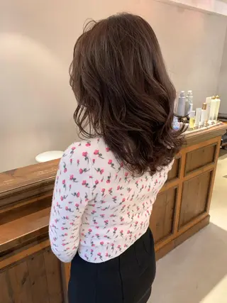 ロング カラー 透明感/オリーブ/ グレージュ/YUKAのヘアスタイル