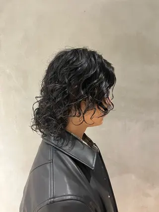 セミロング パーマ メンズ 宇野 佑馬のヘアスタイル