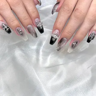 ネイル noir（ﾉｱｰﾙ） 豊田・岡崎￤airiのネイルデザイン