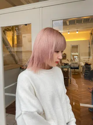 ミディアム moe🥣ﾚｲﾔｰ ｶｯﾄ/透明感ｶﾗｰのヘアスタイル