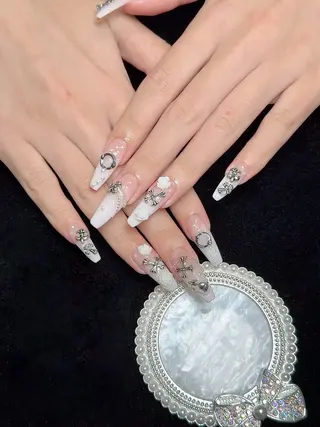 ネイル ENsalon akiのネイルデザイン