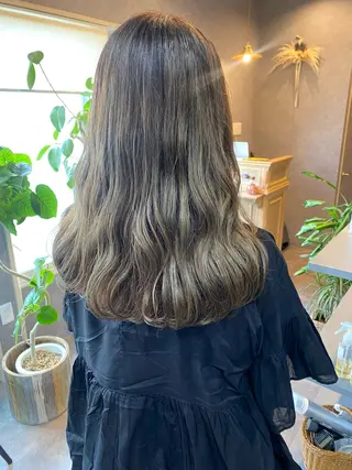 ミディアム mare所属・＊＊＊ natsumiのヘアスタイル