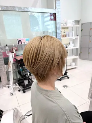 ショート 🐧デザインパーマ 🐧小沢有佑のヘアスタイル