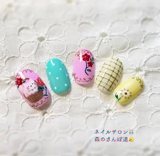 ネイル 森のさんぽ道所属・ショートネイル 森のさんぽ道のネイルデザイン