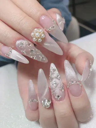 ネイル Flowerネイルサロン所属・. yukiのネイルデザイン