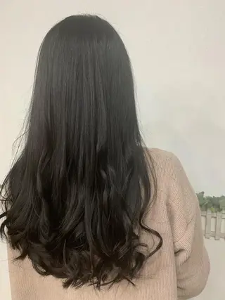 ロング 安藤 まどかのヘアスタイル