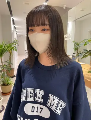 ミディアム カラー ベージュ🤎透明感 カラー🤎anriのヘアスタイル