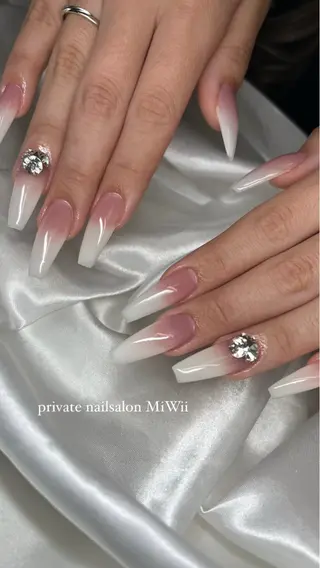 ネイル 𝐧𝐚𝐢𝐥 𝐌𝐢𝐖𝐢𝐢のネイルデザイン