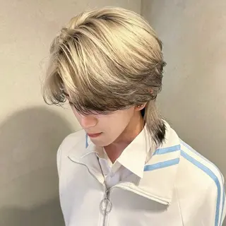 ミディアム カラー メンズ ハイトーン特化🌟 カワシマシュンスケのヘアスタイル