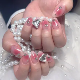 ネイル Maggie Nail🦩のネイルデザイン