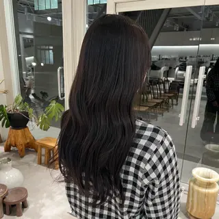 ロング カラー 周東 芽依のヘアスタイル