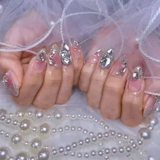 ネイル Mio ⛱のネイルデザイン