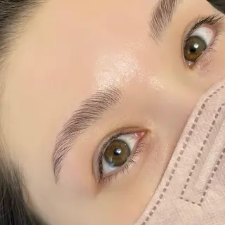 アイブロウ バイフルール アイラッシュサロンのマツエク・マツパデザイン