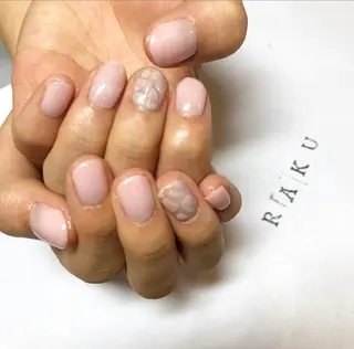 ネイル 駒月 明日香の眉毛・アイブロウイメージ