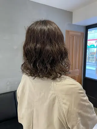 ミディアム パーマ 暖色カラー🍊 ボブ🌿顔周りcutのヘアスタイル