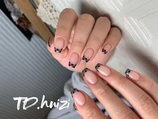 ミディアム めぐみのネイルサロン 惠のネイルデザイン