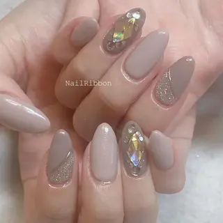 ネイル ネイルリボン 受付スタッフのネイルデザイン