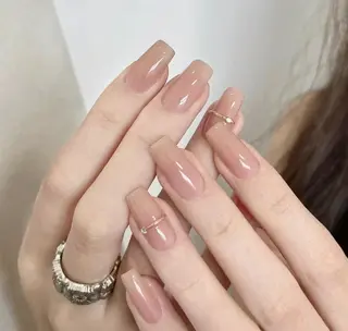 ネイル RAFFINE 月🦋🩵のネイルデザイン