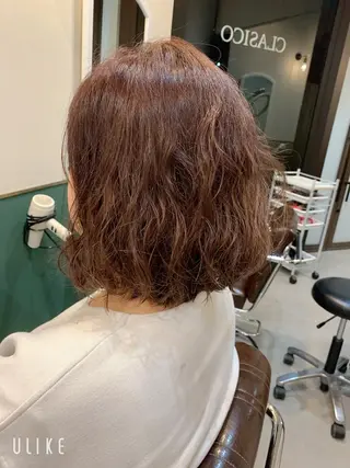 ミディアム 大木 華のヘアスタイル