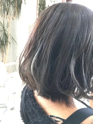 ショート カラー 白髪ぼかしハイライト 柳川拓哉のヘアスタイル