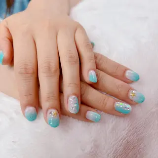 ネイル Emi lyのネイルデザイン