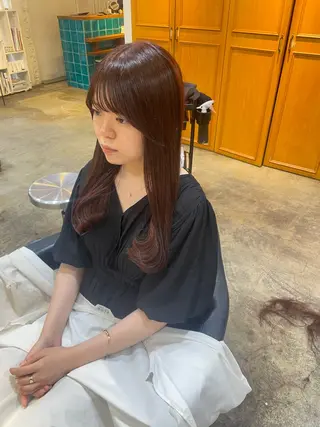ロング カラー MIOベージュカラー 柔らかいカラーのヘアスタイル