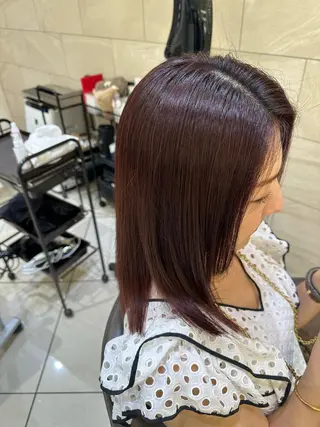 セミロング カラー ヘアアレンジ タイトボブ個性派カラ ーAKANEのヘアスタイル