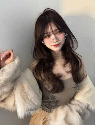 ロング VEYY.nagoya所属・みゅう／韓国：網紅： トレンドヘアのヘアスタイル