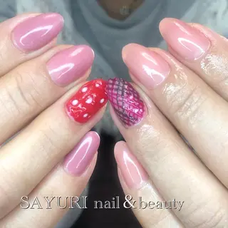 ネイル さゆりネイル&ビューティーサロン所属・古屋 早友里のネイルデザイン