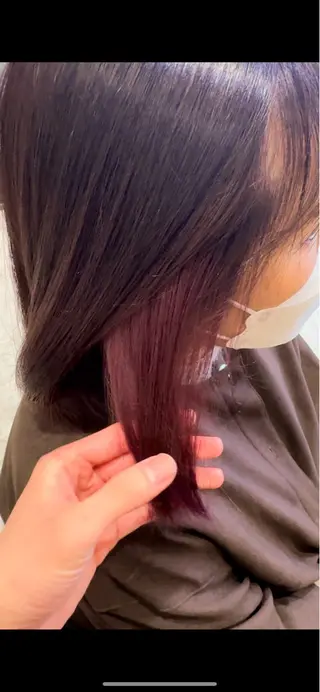 カラー 保坂 瞭のヘアスタイル