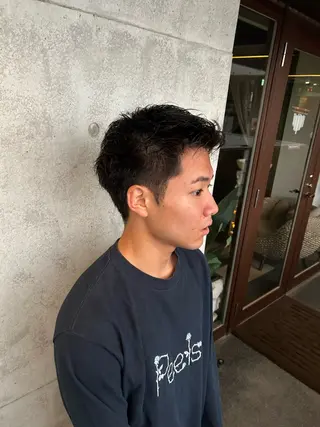 ショート レイヤー/透明感カラ ー/茅ヶ崎/momiのヘアスタイル