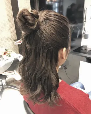 セミロング カラー 女性リピ90%🍨 🩷佐藤みずきのヘアスタイル