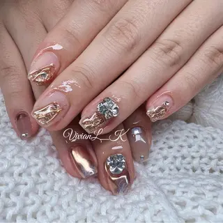 ミディアム 🍉Vivian🌴 LK🍉のネイルデザイン