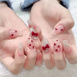 ネイル Queens 榊 まおのネイルデザイン