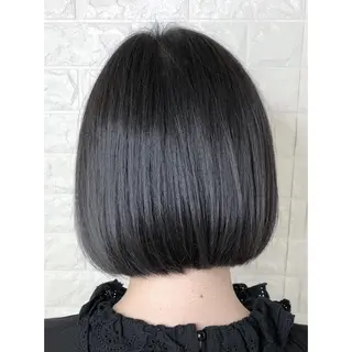 ショート カラー KIZU 髪質改善 怪談を語る美容師のヘアスタイル