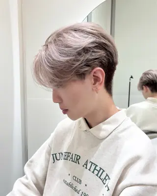 ショート カラー メンズ ブリーチ特化 ハイトーンRYOYAのヘアスタイル