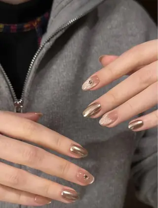 ネイル 高木 維麗絲のネイルデザイン