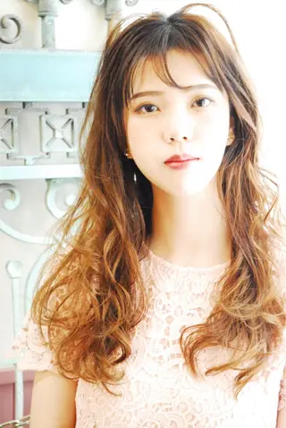 ロング カラー パーマ ヘアアレンジ メンズ 表参道Lise おおいしおりのヘアスタイル