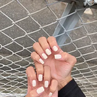 ネイル THECOLORS所属・近貞 莉奈のネイルデザイン