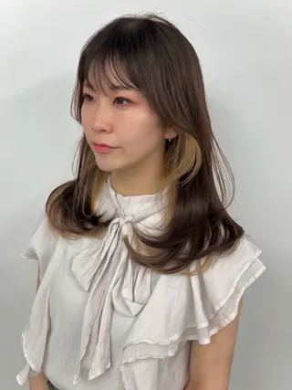 ロング レイヤーカット/透明 感カラー/aikaのヘアスタイル