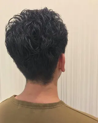 ショート パーマ メンズ 中川 拓弥のヘアスタイル