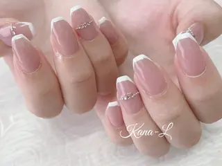 ネイル 芦辺 香奈のネイルデザイン