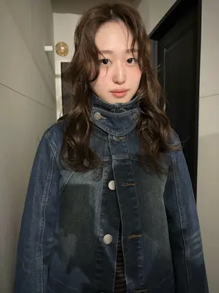 ロング カラー eim AYUKAのヘアスタイル