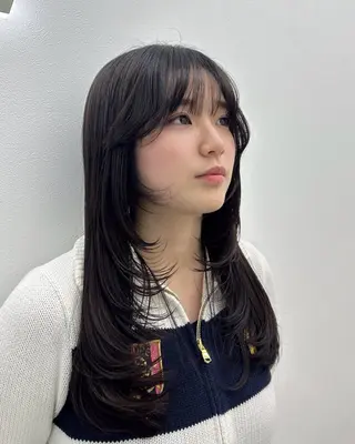 セミロング ♡くすみトレンド ♡Rikutoのヘアスタイル